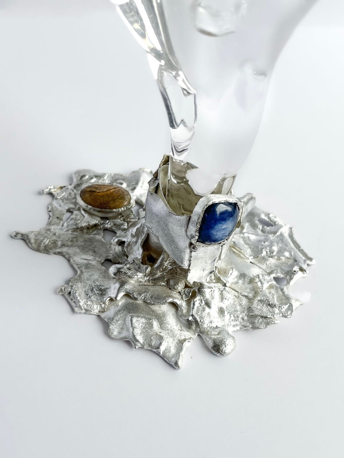 Jewelled Goblet no. 5 x Lindsey Fontijn — close-up of silver base with gemstones