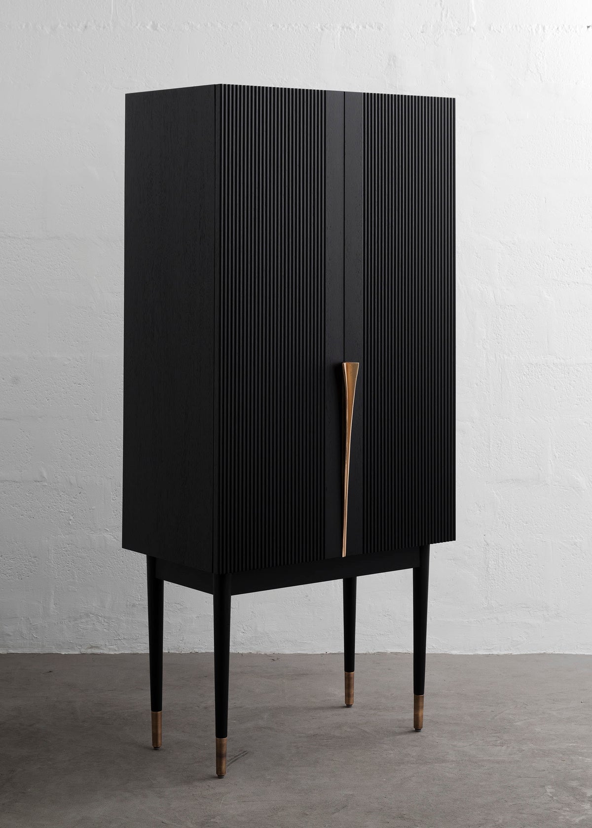 PERFIDIA_01 Bar Cabinet in Solid Wood and Casted Bronze Details — detail view