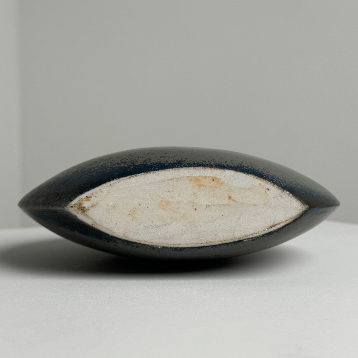 Porcelain vase by Benoît Montreau — alternate view