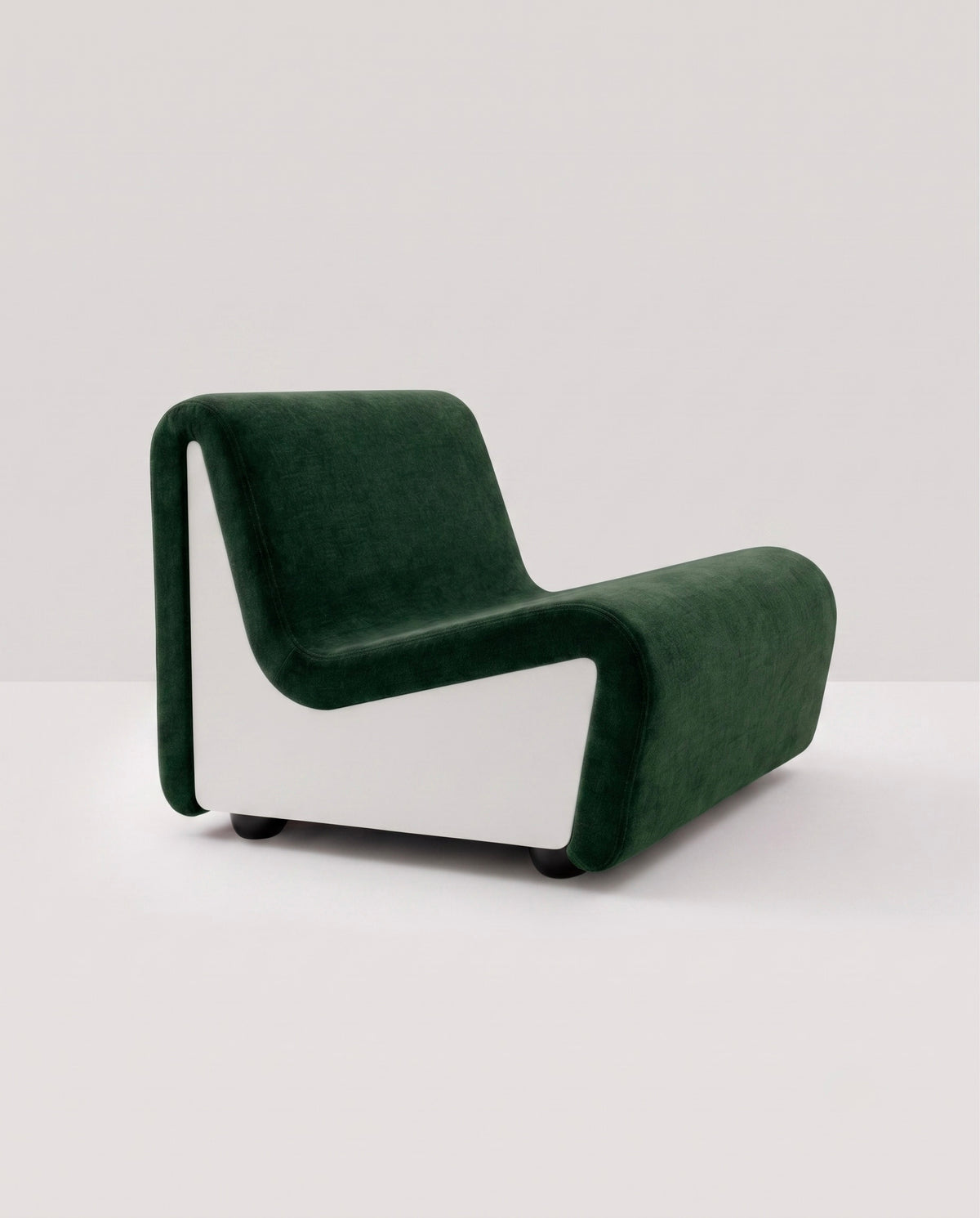 'Dialogue' Lounge Chair - André Monpoix x Mobilier National — close-up