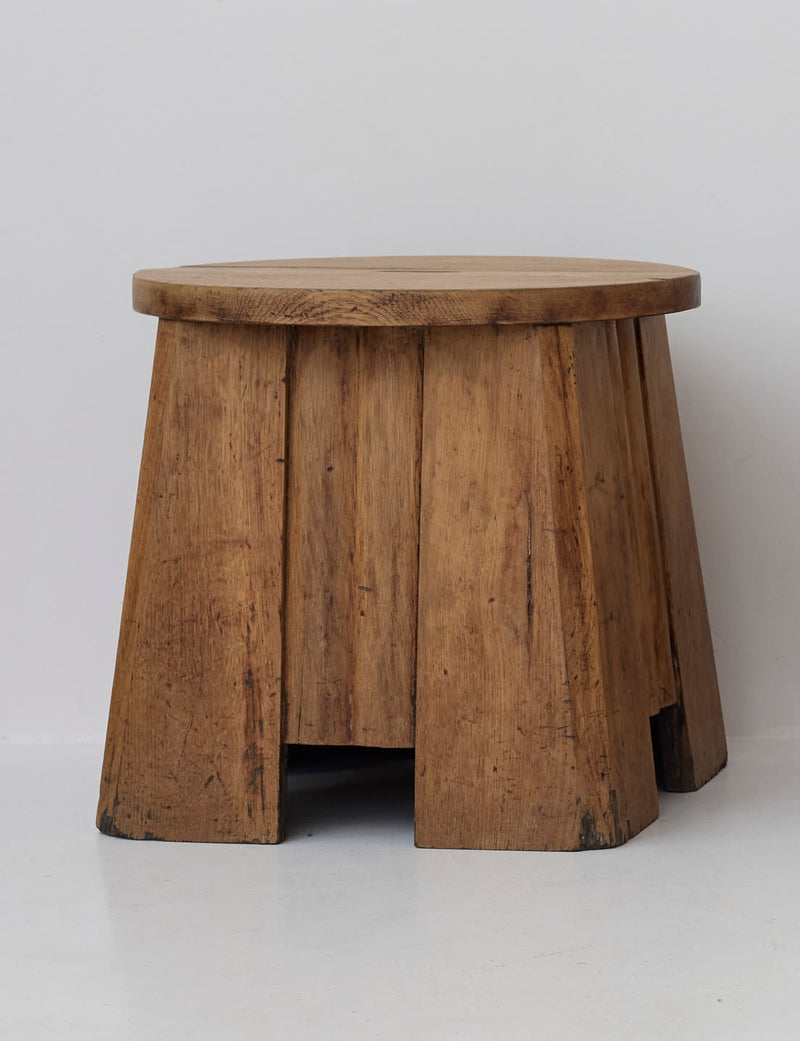 French 1930-40s side table in solid oak — lifestyle setting