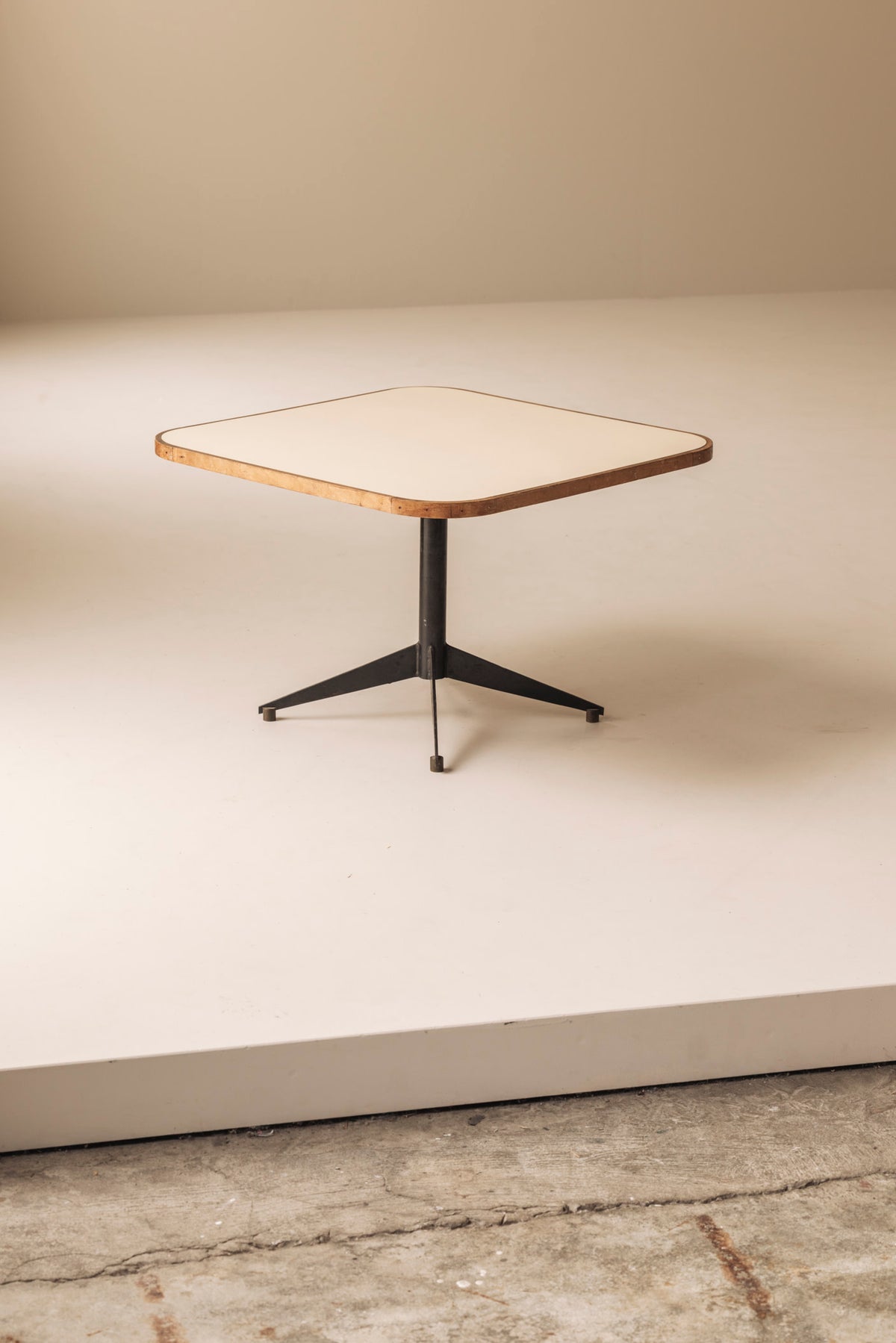 Elegant Square coffee table, Italy 1950s — in context
