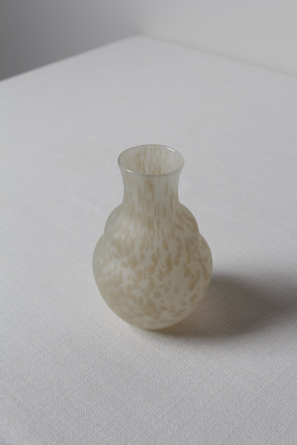 Medium Speckled Vase in Caramel — detail view