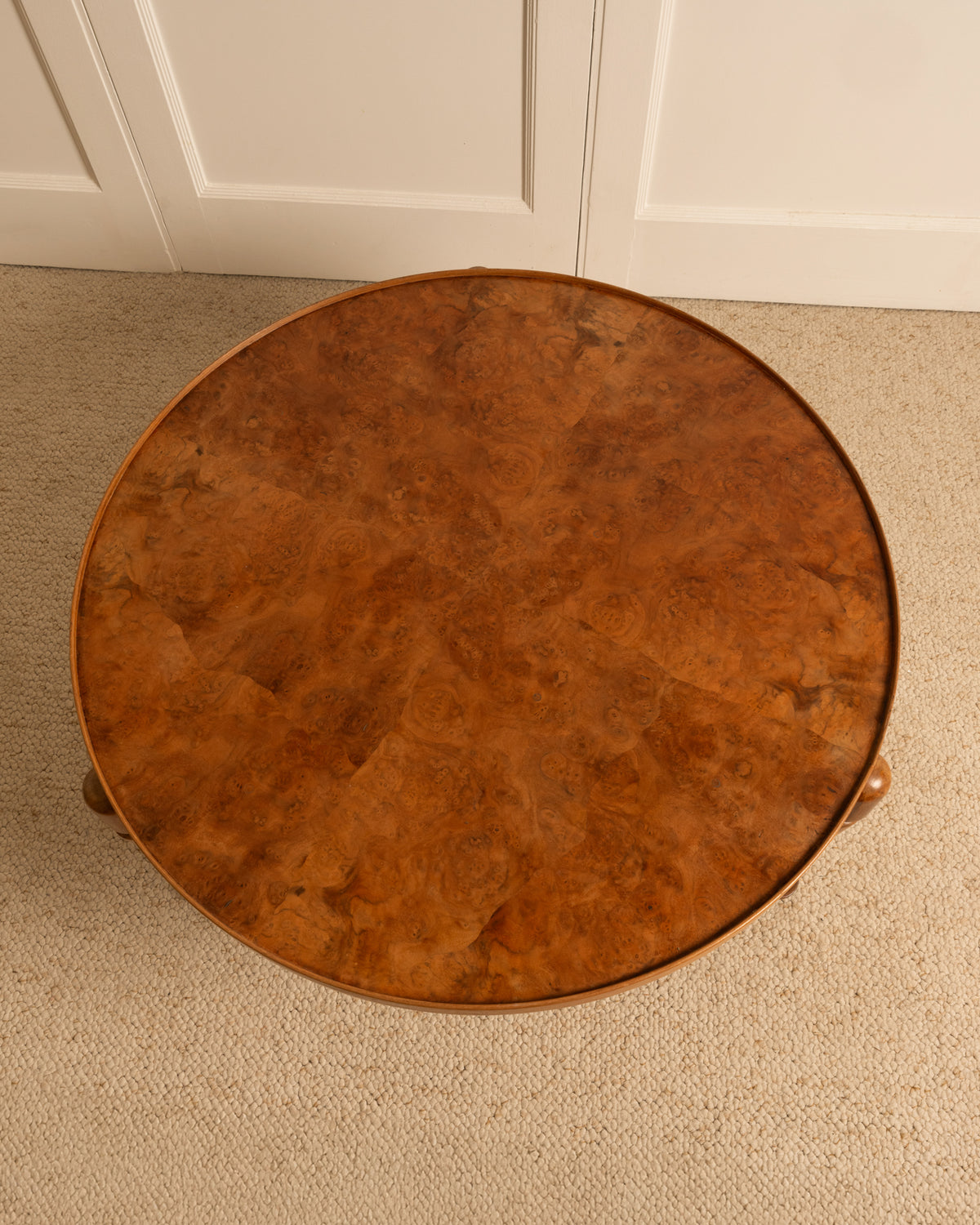 Circular burl wood side table by Josef Frank, top view detail