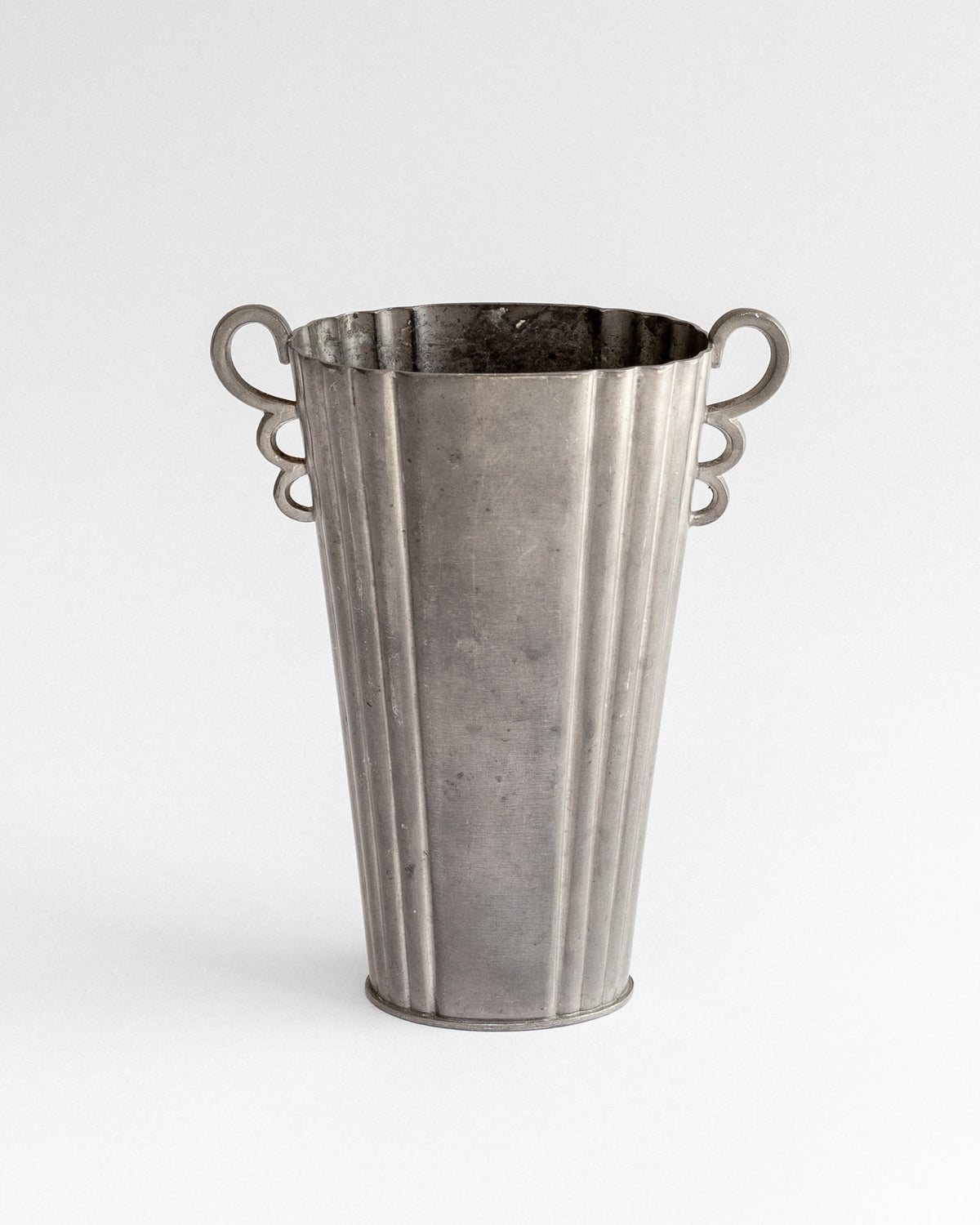 Modernist Pewter Vase by Sylvia Stave, 1935, Sweden — detail view