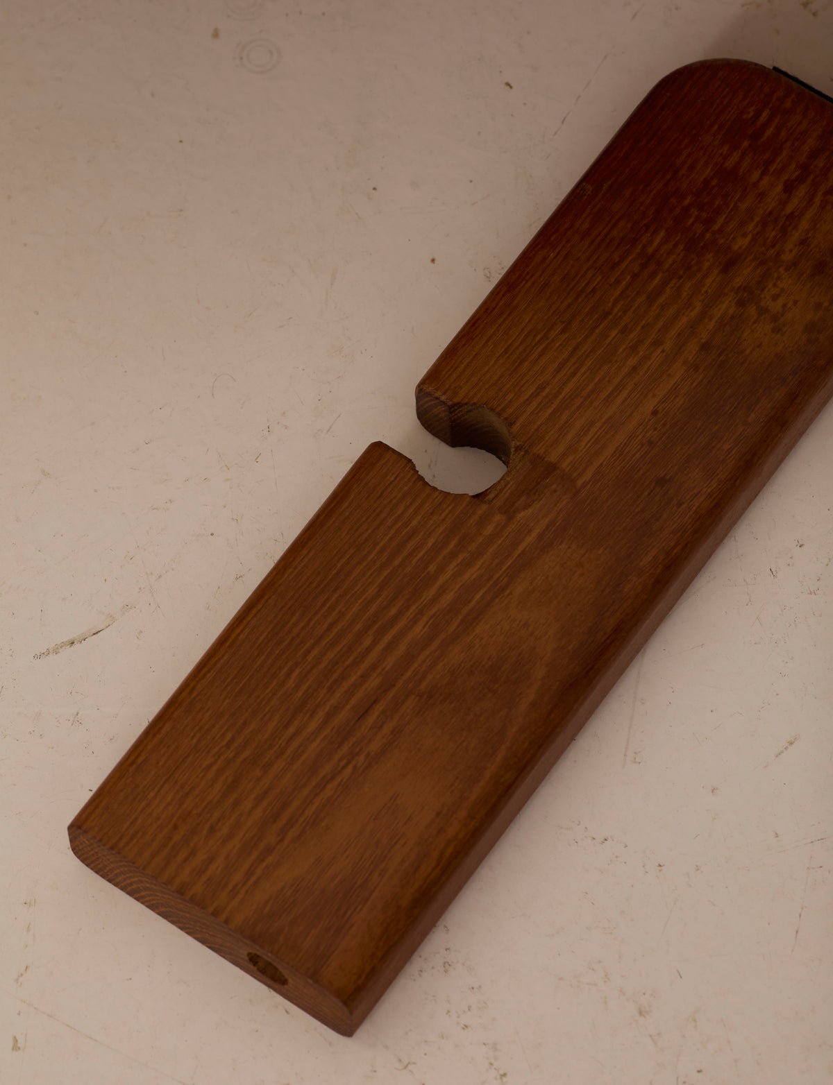 Solid elm coffee table by Alain Gaubert, France circa 1980 — close-up of wooden edge detail
