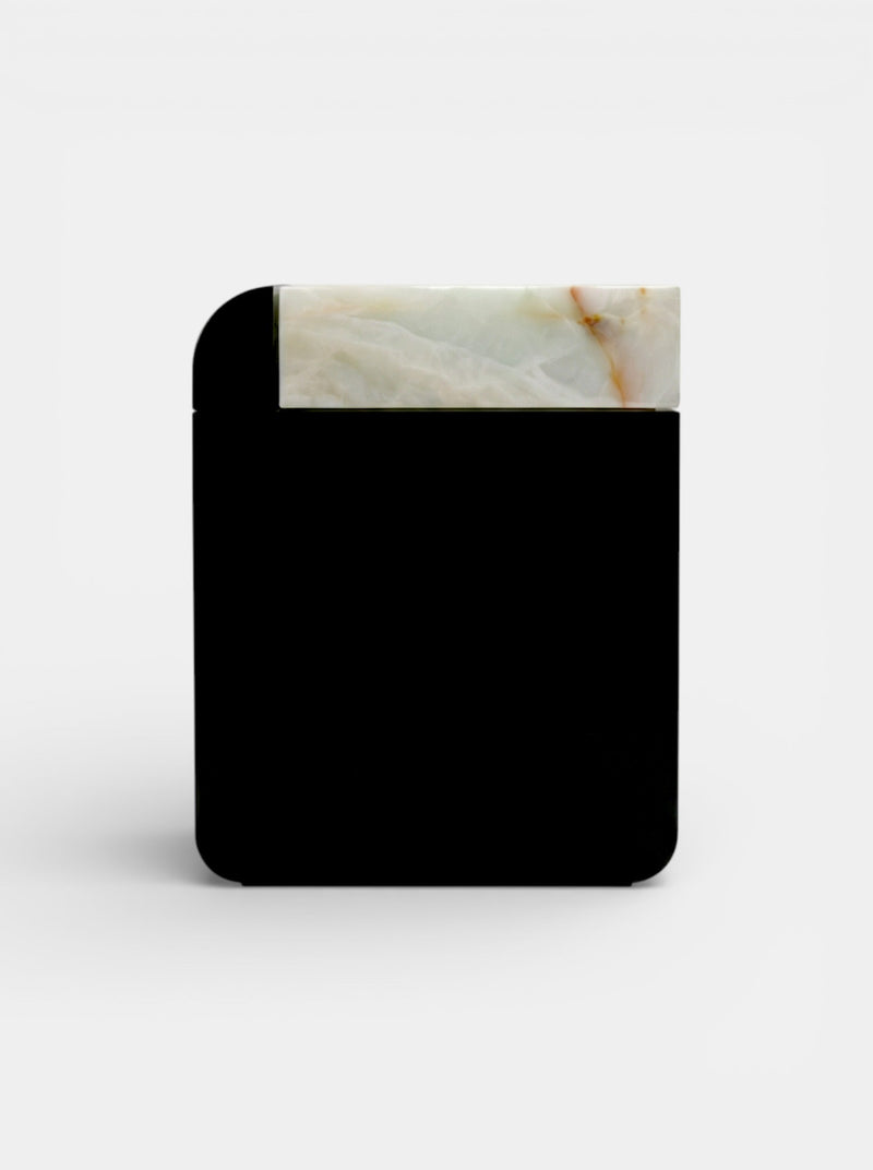Amo Black Lacquered and Green Onyx by Marbera | The Oblist