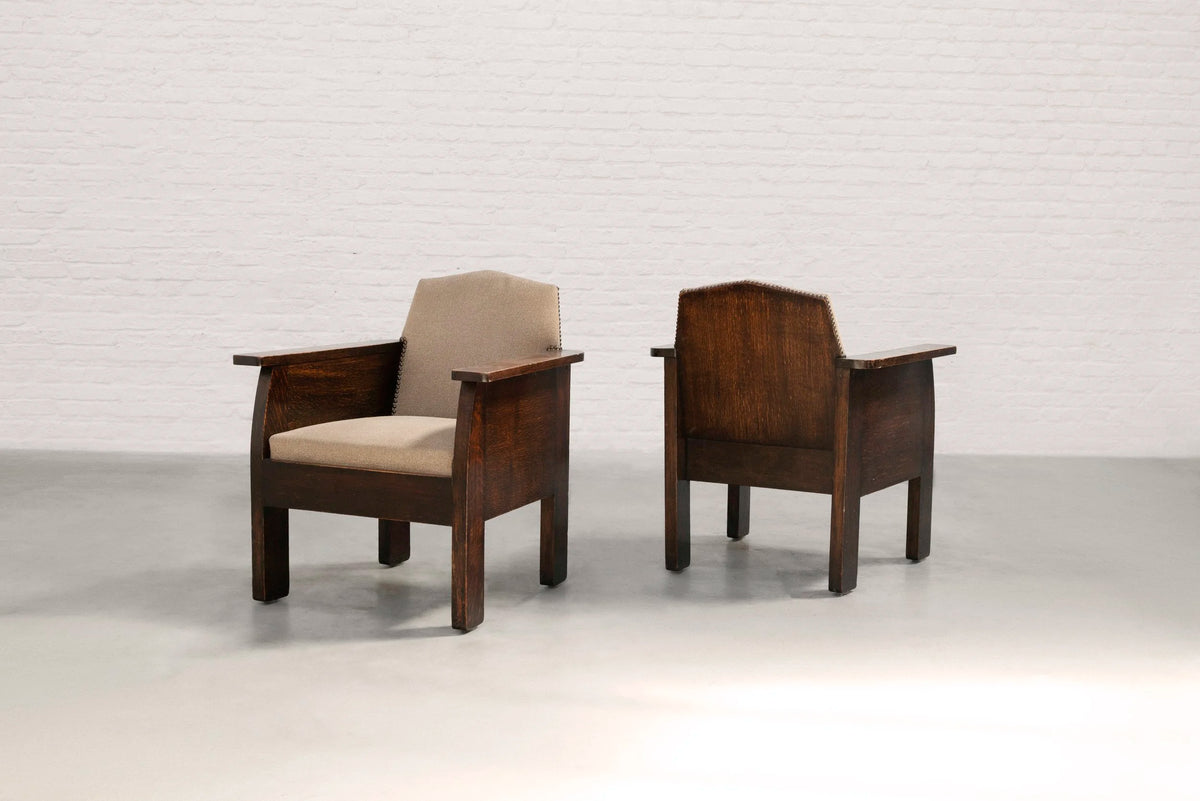 Pair of Hague School Oak Armchairs, Netherlands, 1920s — detail view