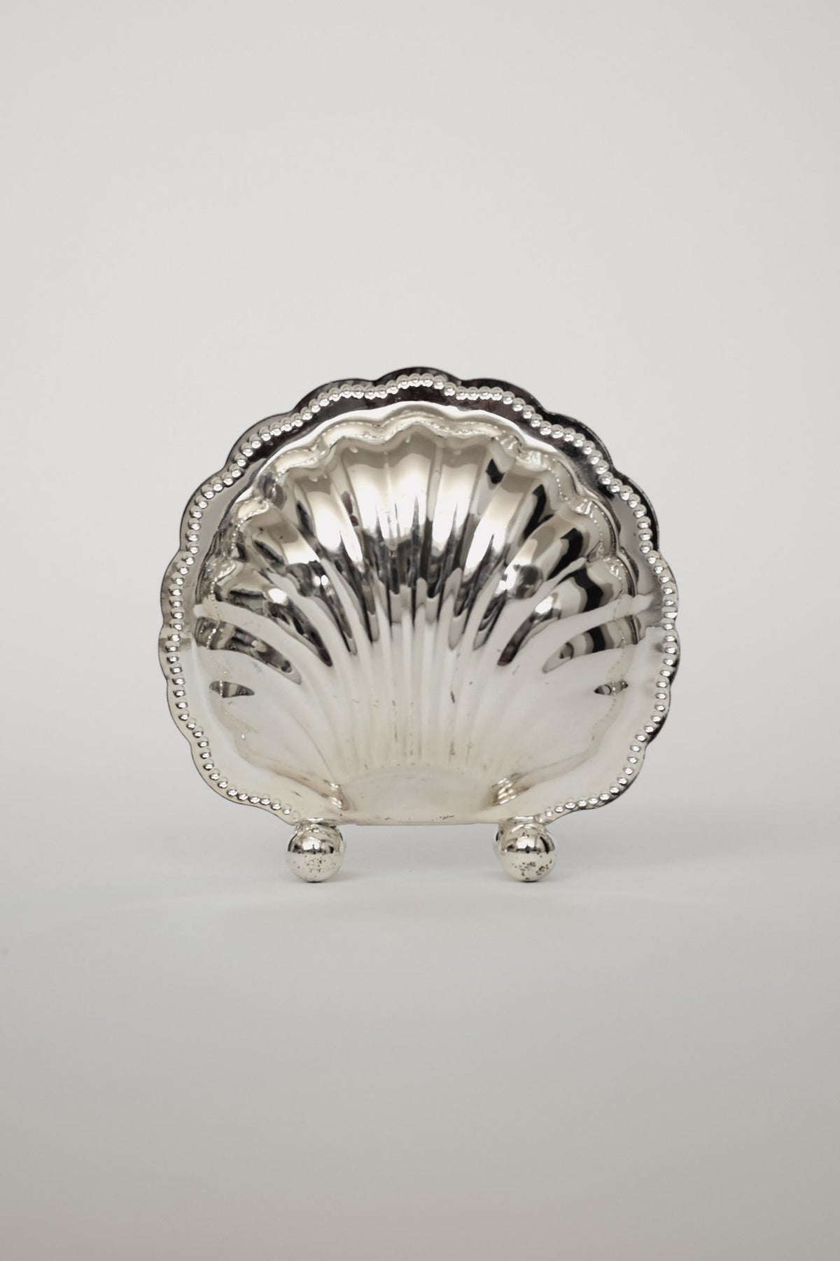 Vintage Silver-Plated Shell Napkin Holder by septembre studios | The Oblist