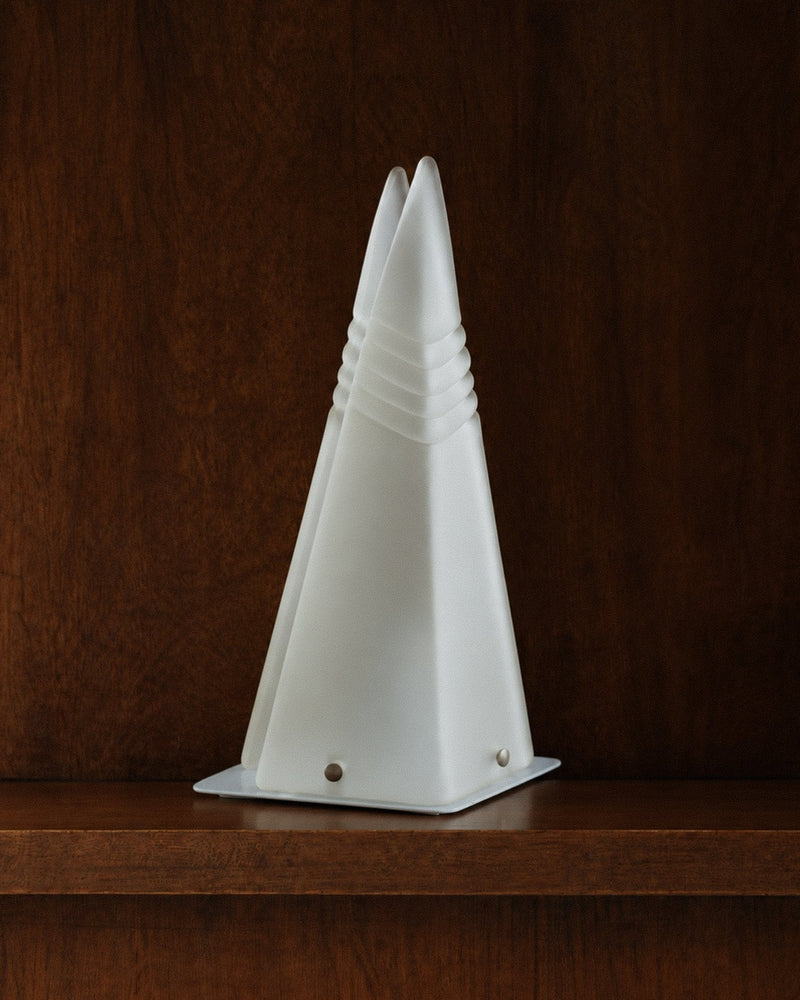 Murano pyramid table lamp in frosted glass - original Space Age Design - Made in Italy - 70s by Bottega Jacobs