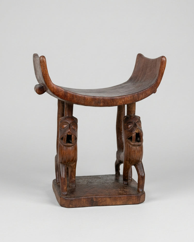 Fon Royal Throne in Carved Wood – Benin, 20th Century — in context