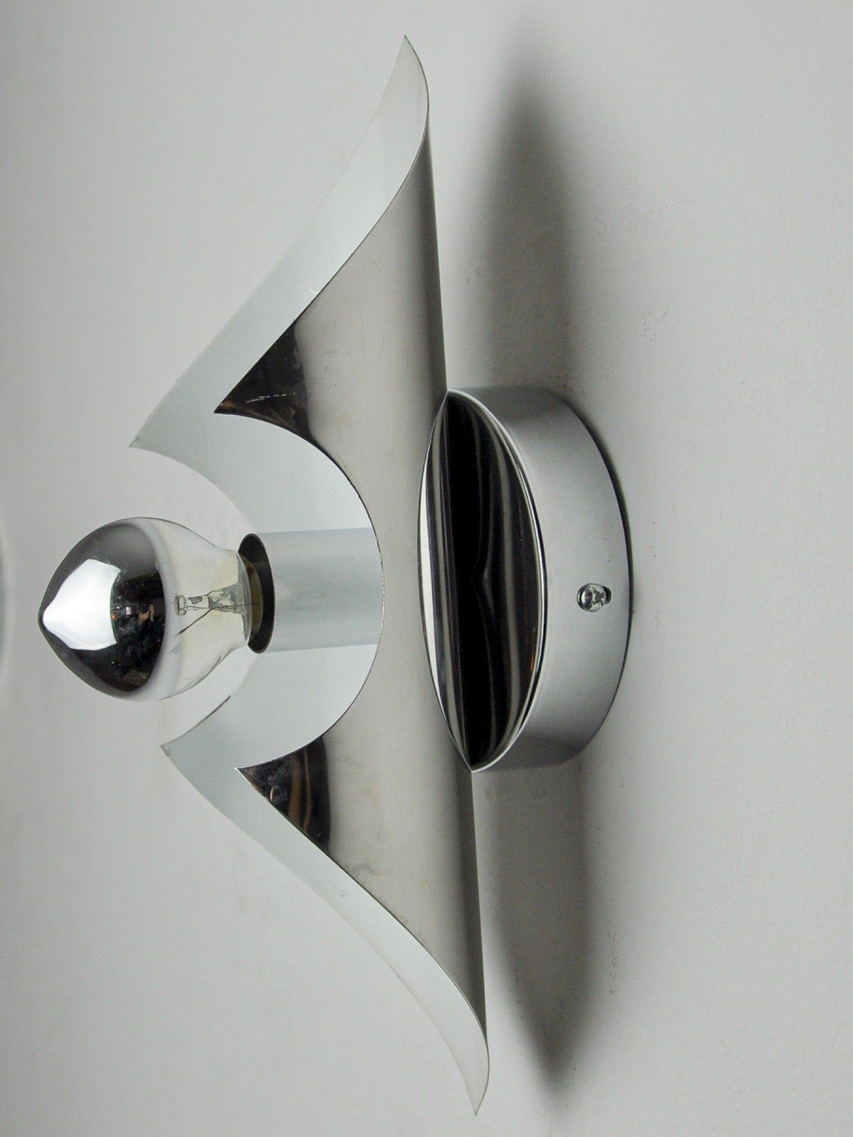 Pair of "Folio" Wall Lights, Italy, 1970s — close-up