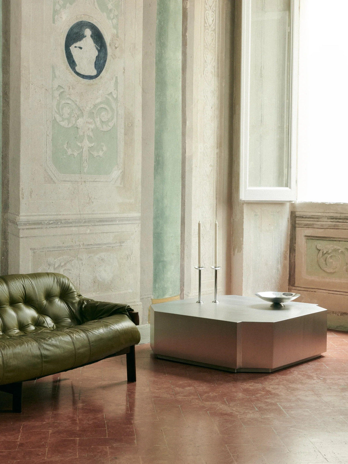 FUNKI LOUNGE TABLE SQUARE — side angle