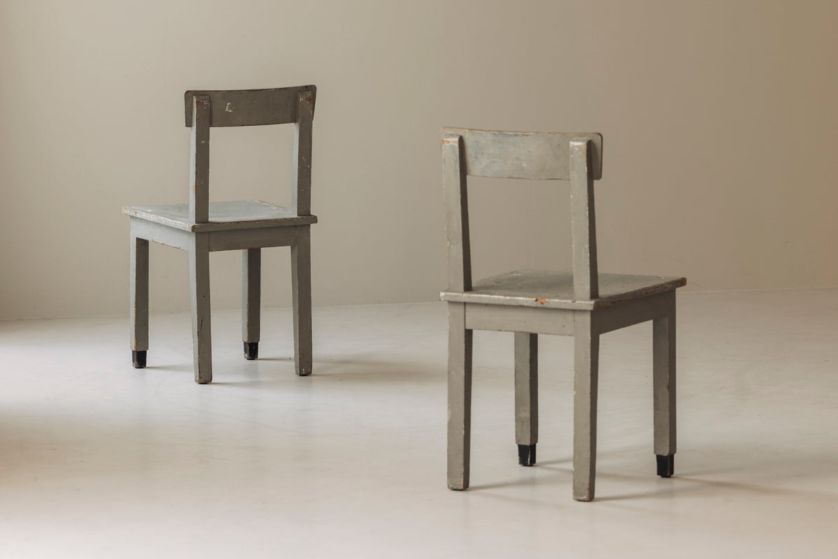 Set of 4 Rationalist Wooden Dining Chairs in the Taste of Giuseppe Pagano, 1940s — close-up