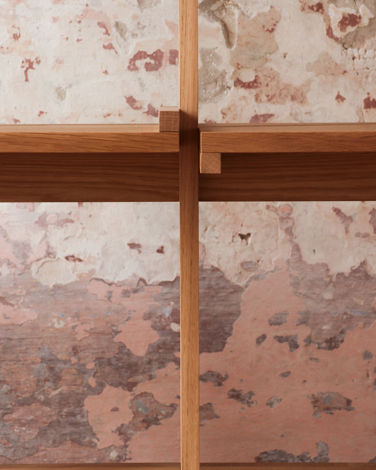 Veliero Bookshelf — lifestyle setting