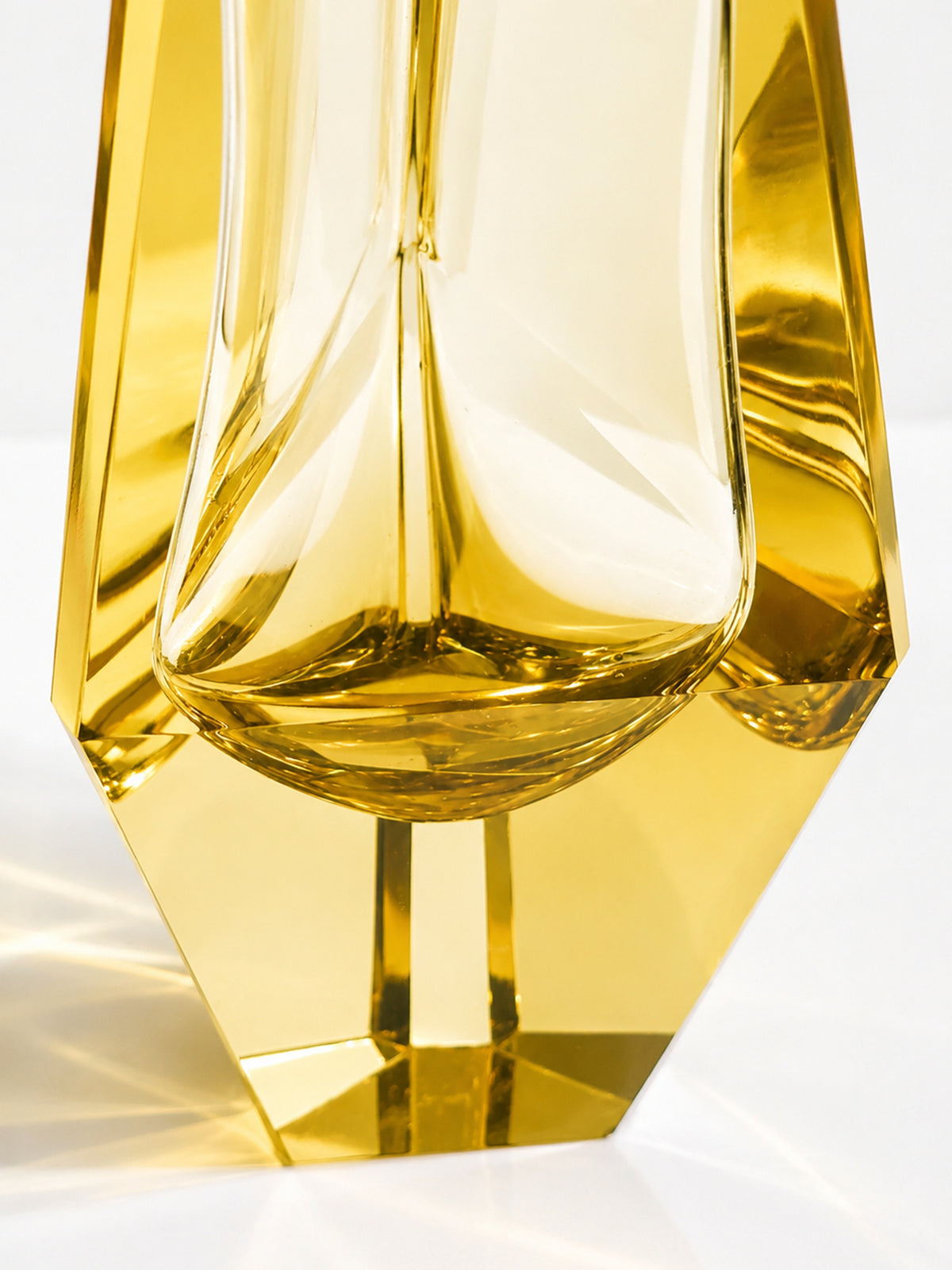 Sculptural Prismatic Citrine Murano Glass Vase - 1970s — side angle