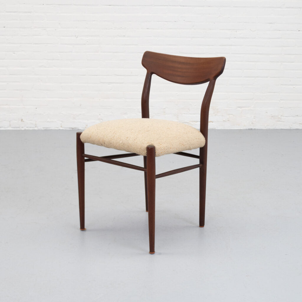 Set of 4 Dining Chairs by Lübke, 1960s — in context