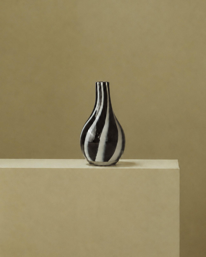 Vintage 1980s Murano Glass Vase, Black and White Swirl Design, Thick Italian Art Glass, Postmodern Flower Vase, Home Decor, Gift Idea by Bottega Jacobs