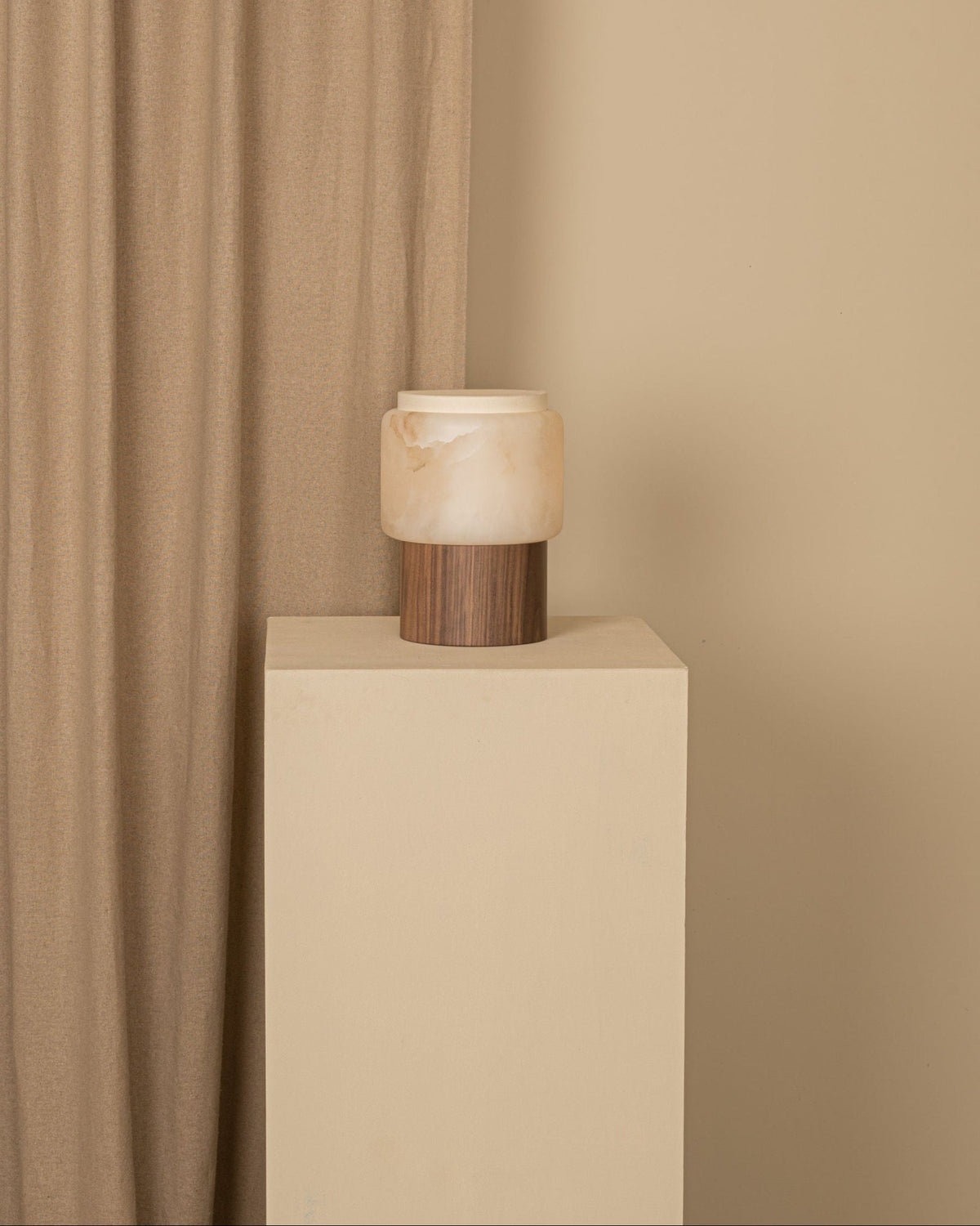 'Lanterno' Table Lamp in White Alabaster — side angle