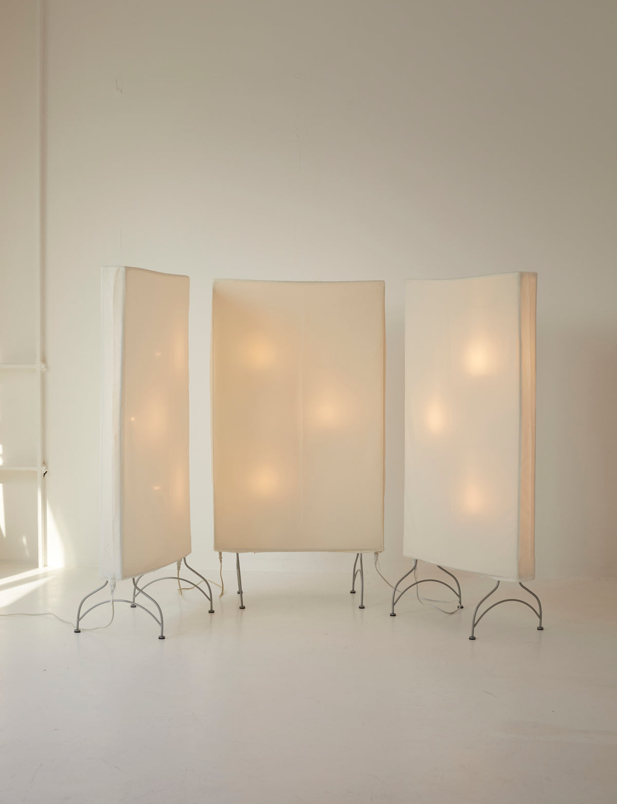 Vintage Dimmable Light Screen / Floor Lamp / Room Divider in Removable Fabric C. 2000 — lifestyle setting