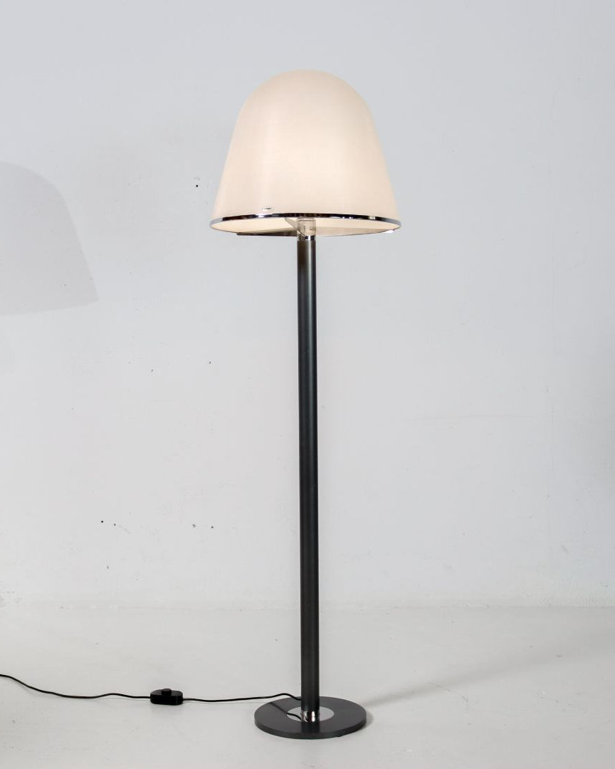Kuala floor lamp by iGuzzini with white shade and black pole