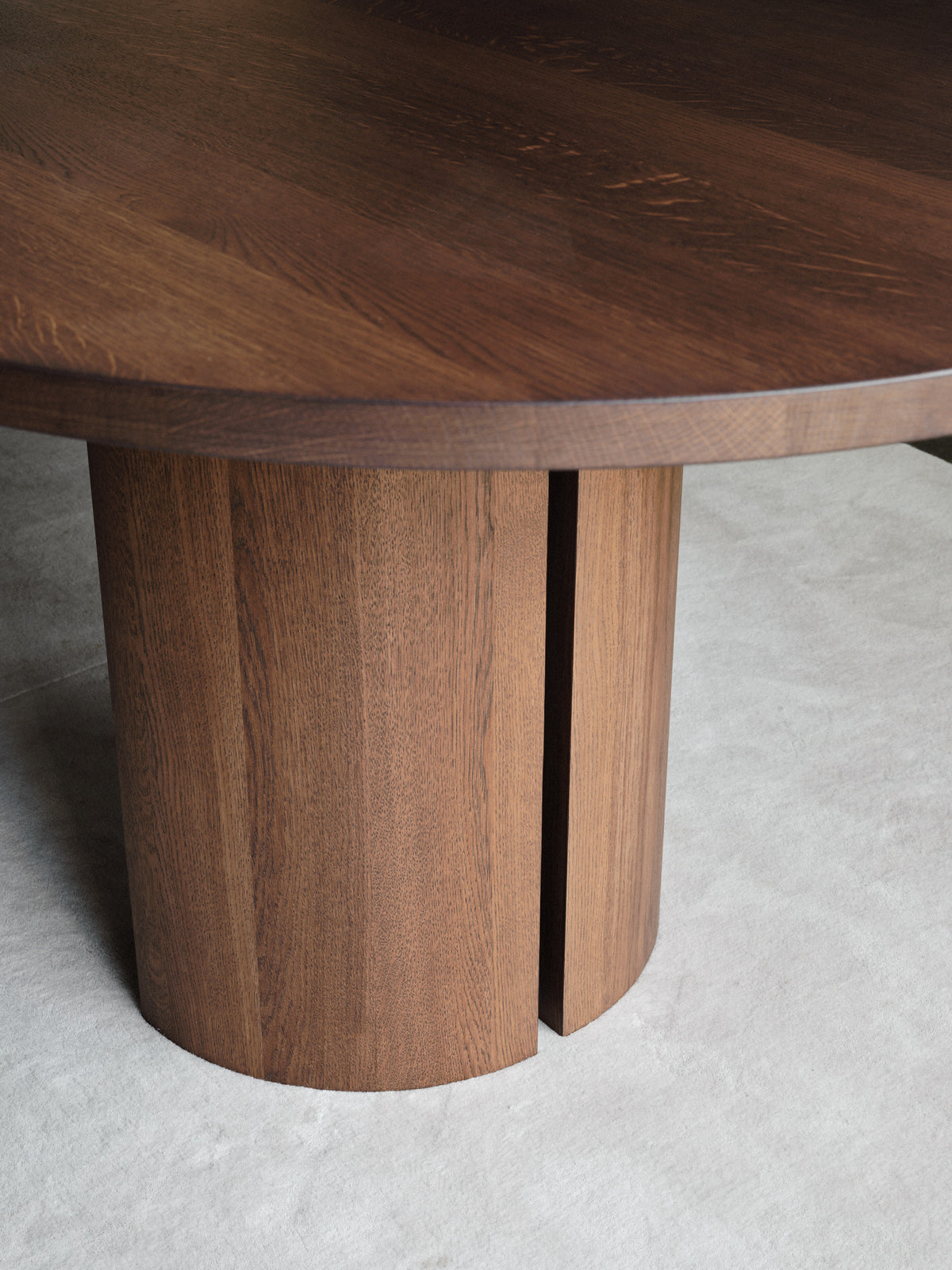 Aperta Capsule Table - Single Base — lifestyle setting