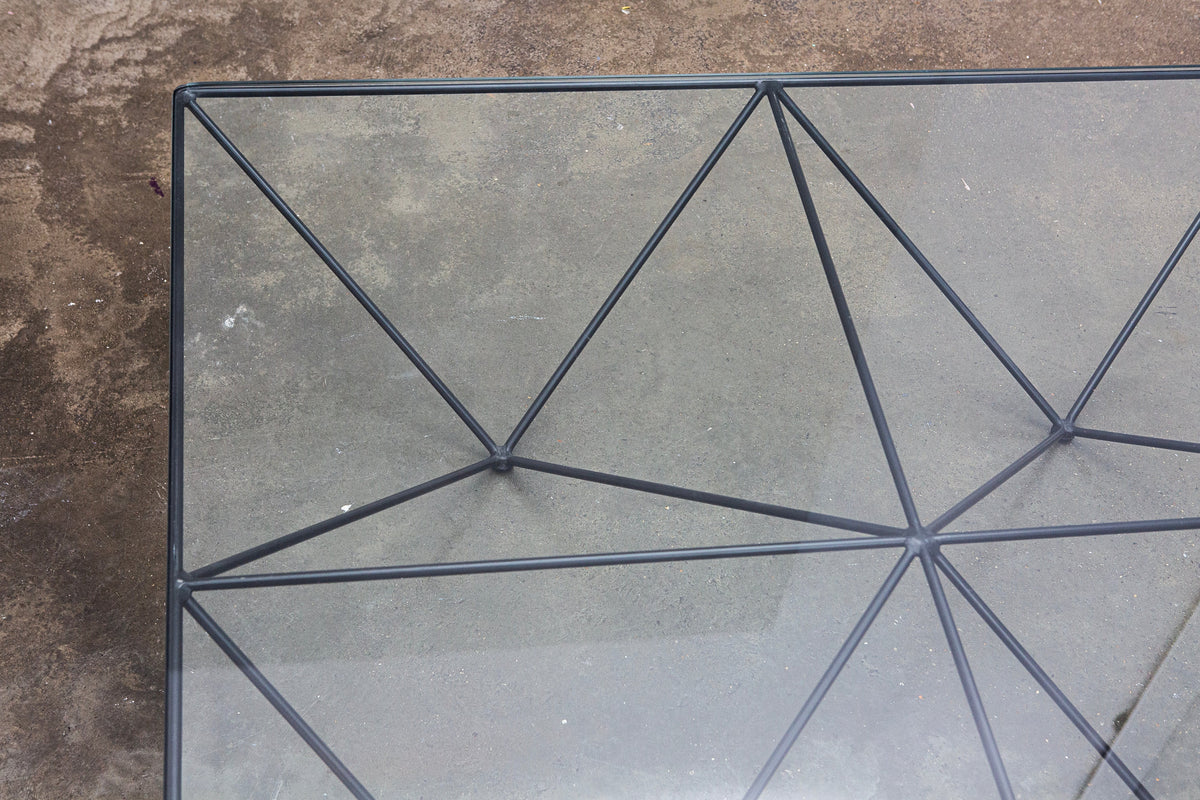 Alanda Coffee Table by Paolo Piva for B&B Italia, c.1980 — close-up of glass top with geometric pattern