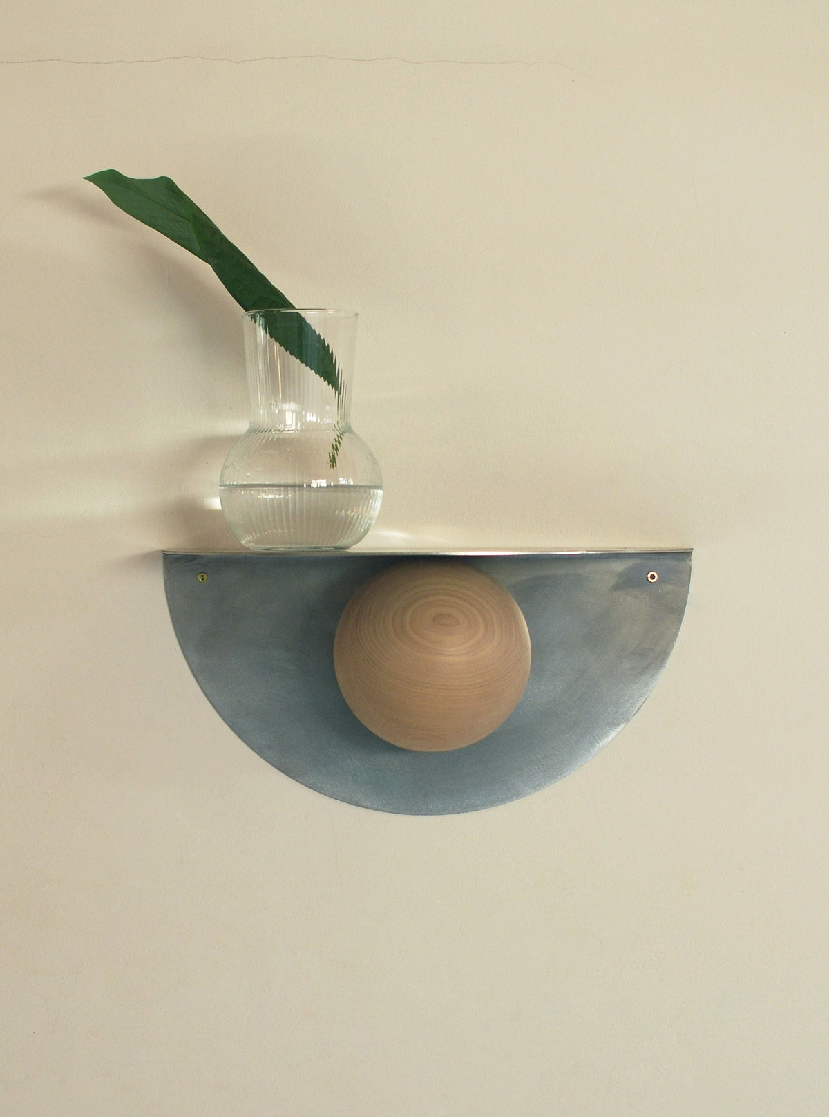 POP' Shelf in Steel and Ash Wood — side view with glass vase and plant