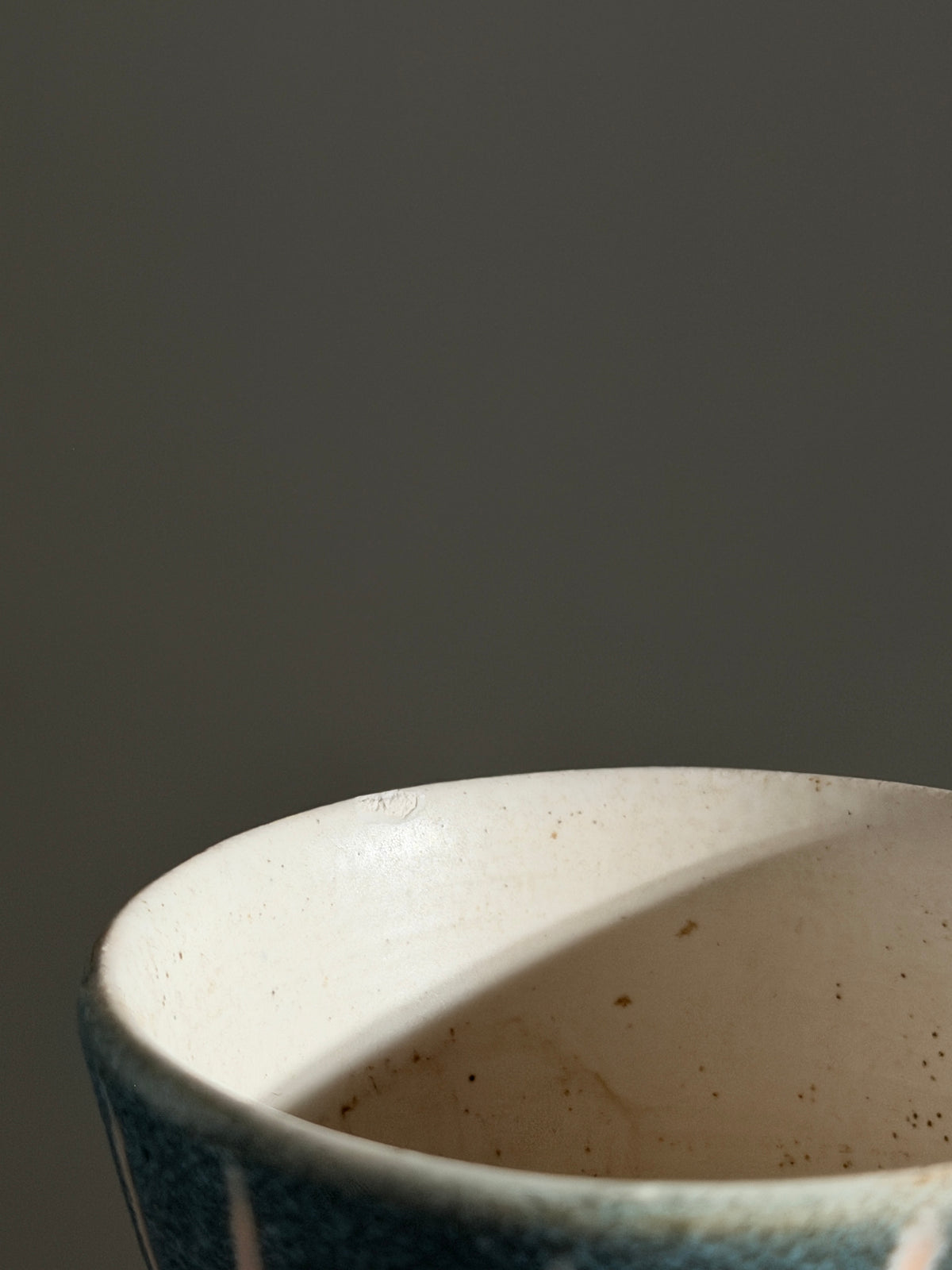 Ceramic diabolo vase attributed to Robert Picault, France, 1960 — close-up