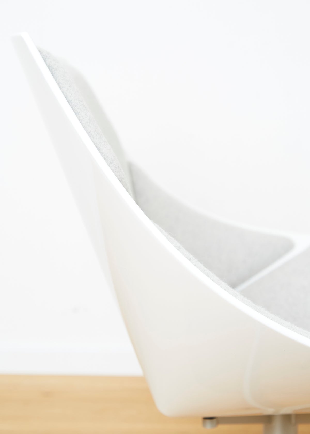 Jehs+Laub JL11 Space Lounge Chair for Fritz Hansen — side view highlighting white shell and gray upholstery