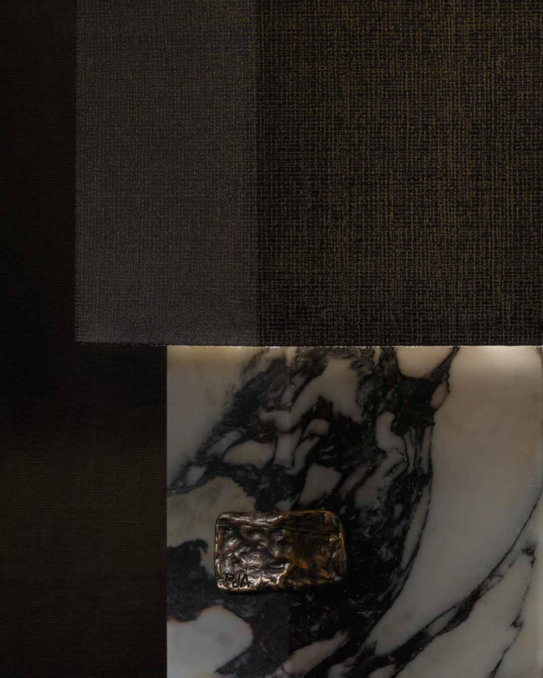 Ottavia table lamp with Calacatta Viola marble base detail