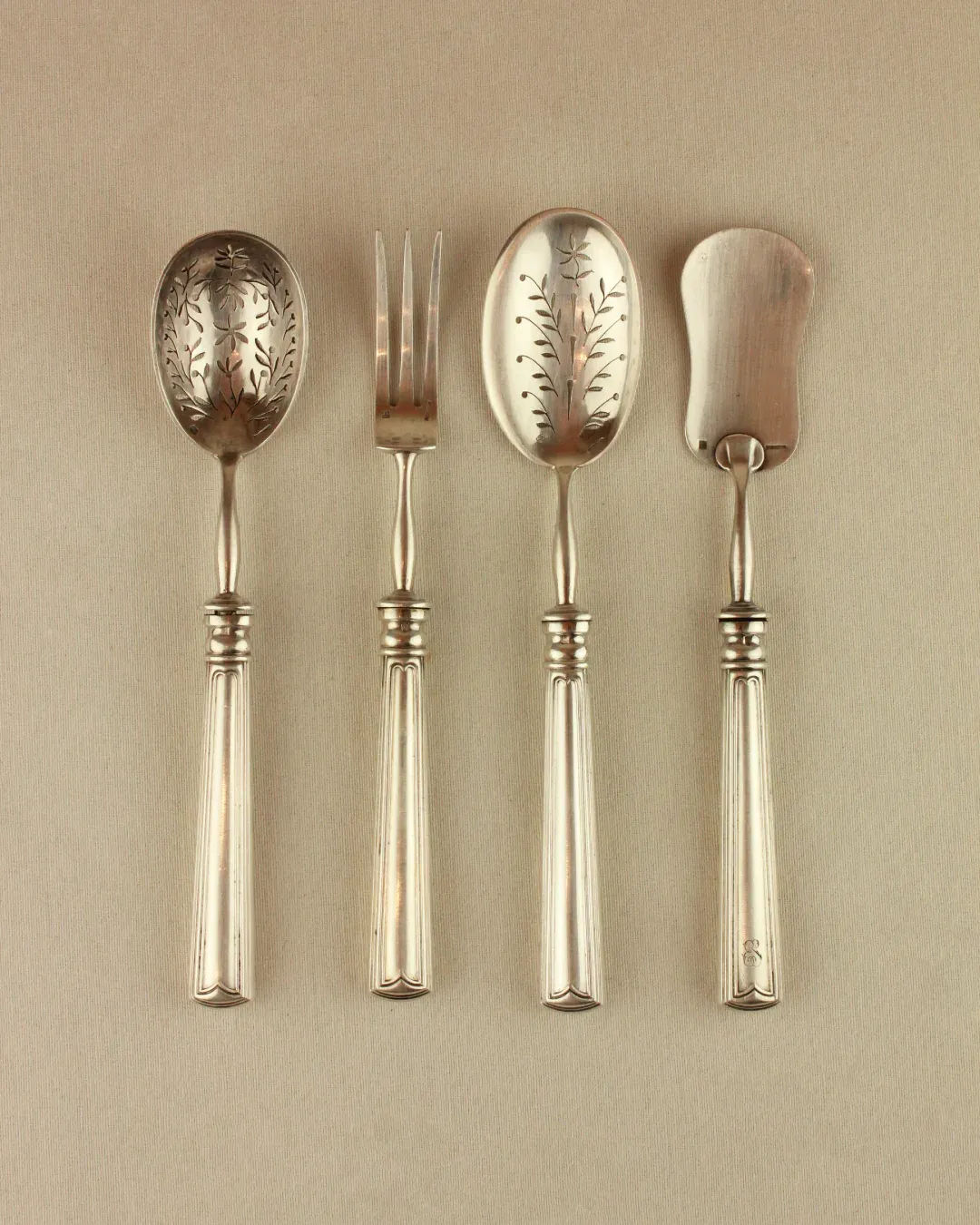 Exquisite silver-plated metal cutlery set for special occasions