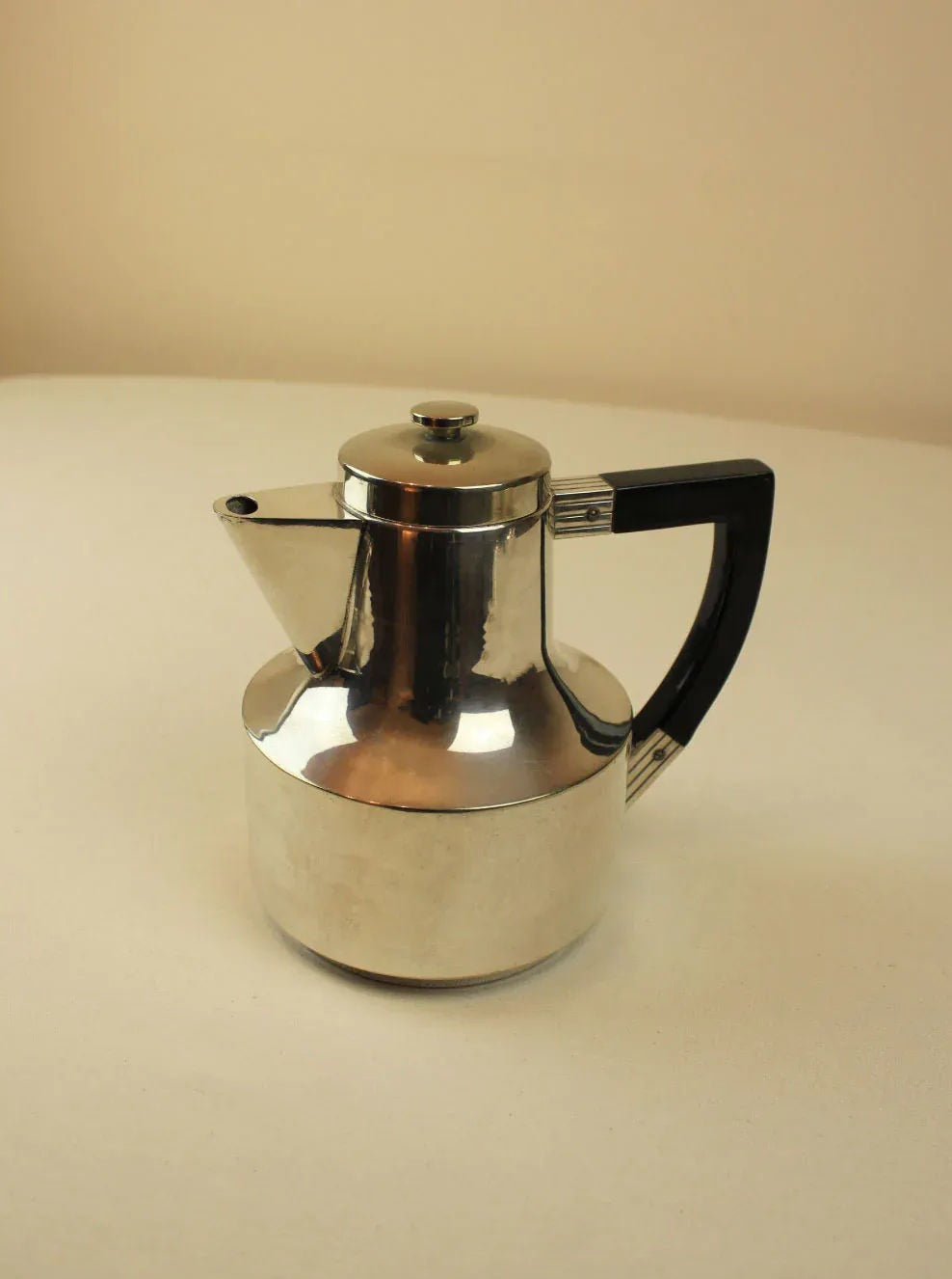 Beautiful and elegant Art Deco coffee and tea set with intricate design