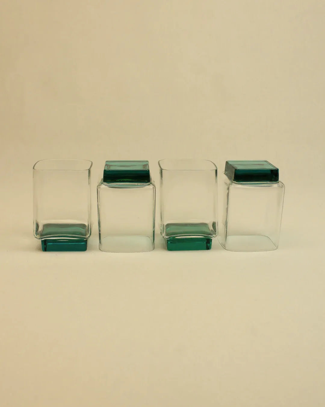 Set of 6 clear glass water glasses made in Italy