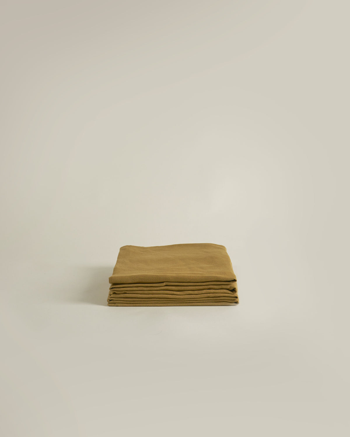 Luxurious and sustainable Hemp Fitted Sheet with deep pockets for a perfect fit