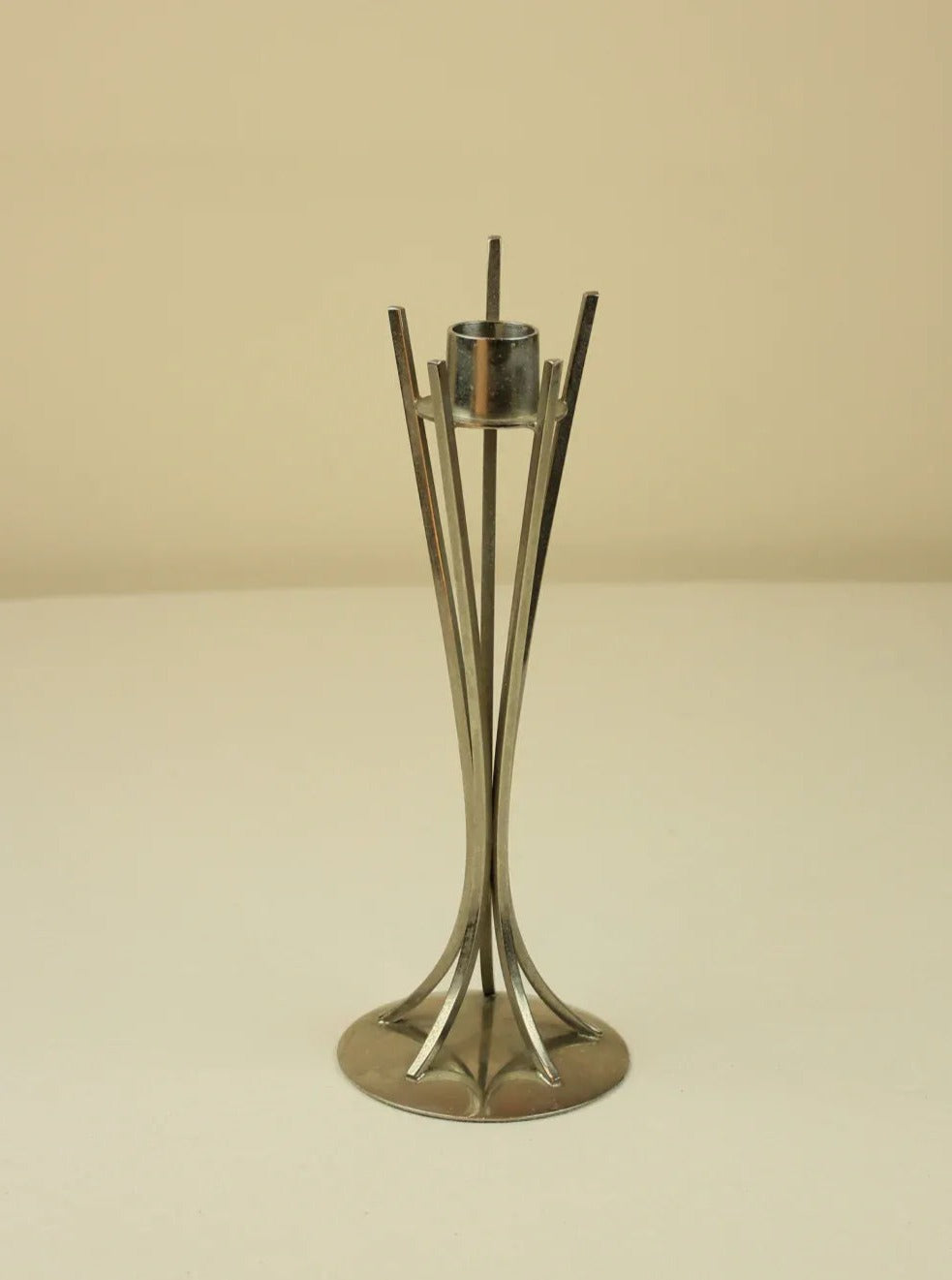  Elegant candleholders in a mid-century modern style with a minimalist design